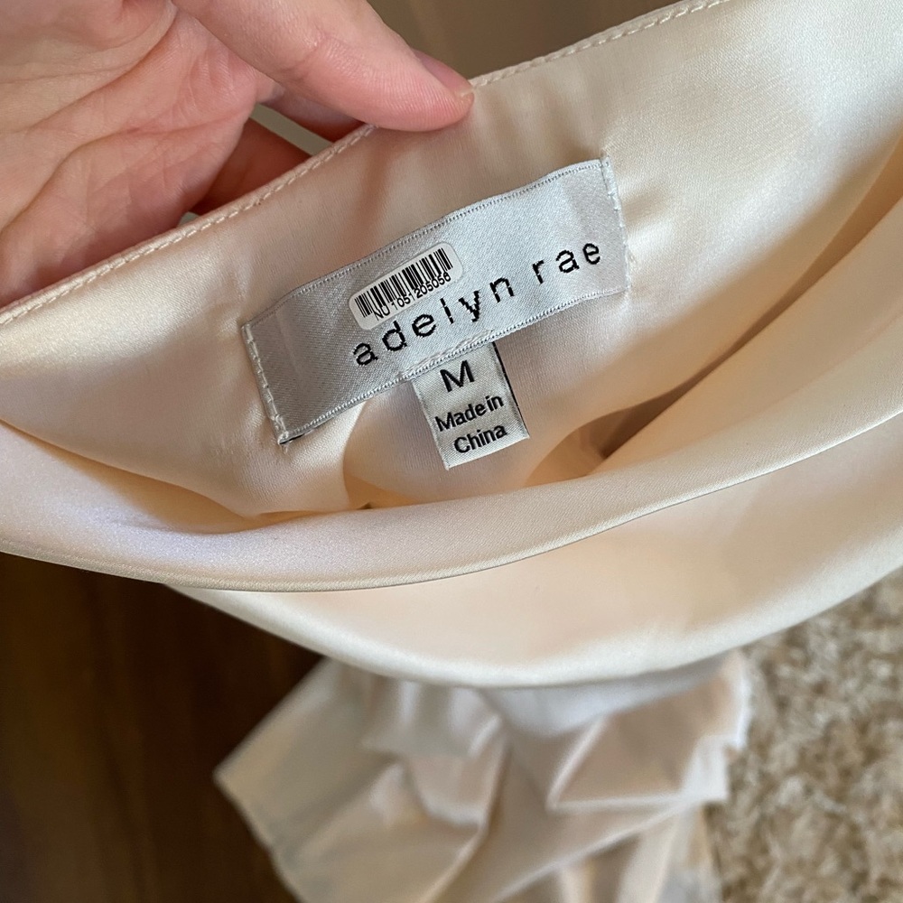 Adelyn Rae Cream Satin Dress - Picture 5 of 5